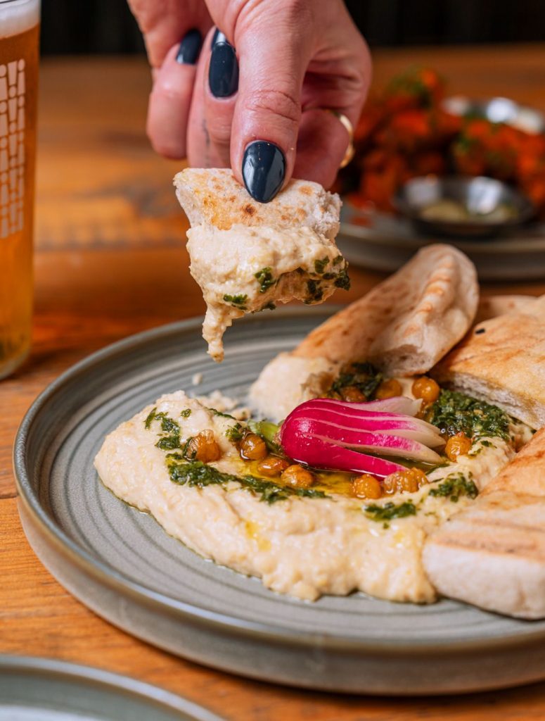 Houmous maison pour un repas végétarien à Bordeaux